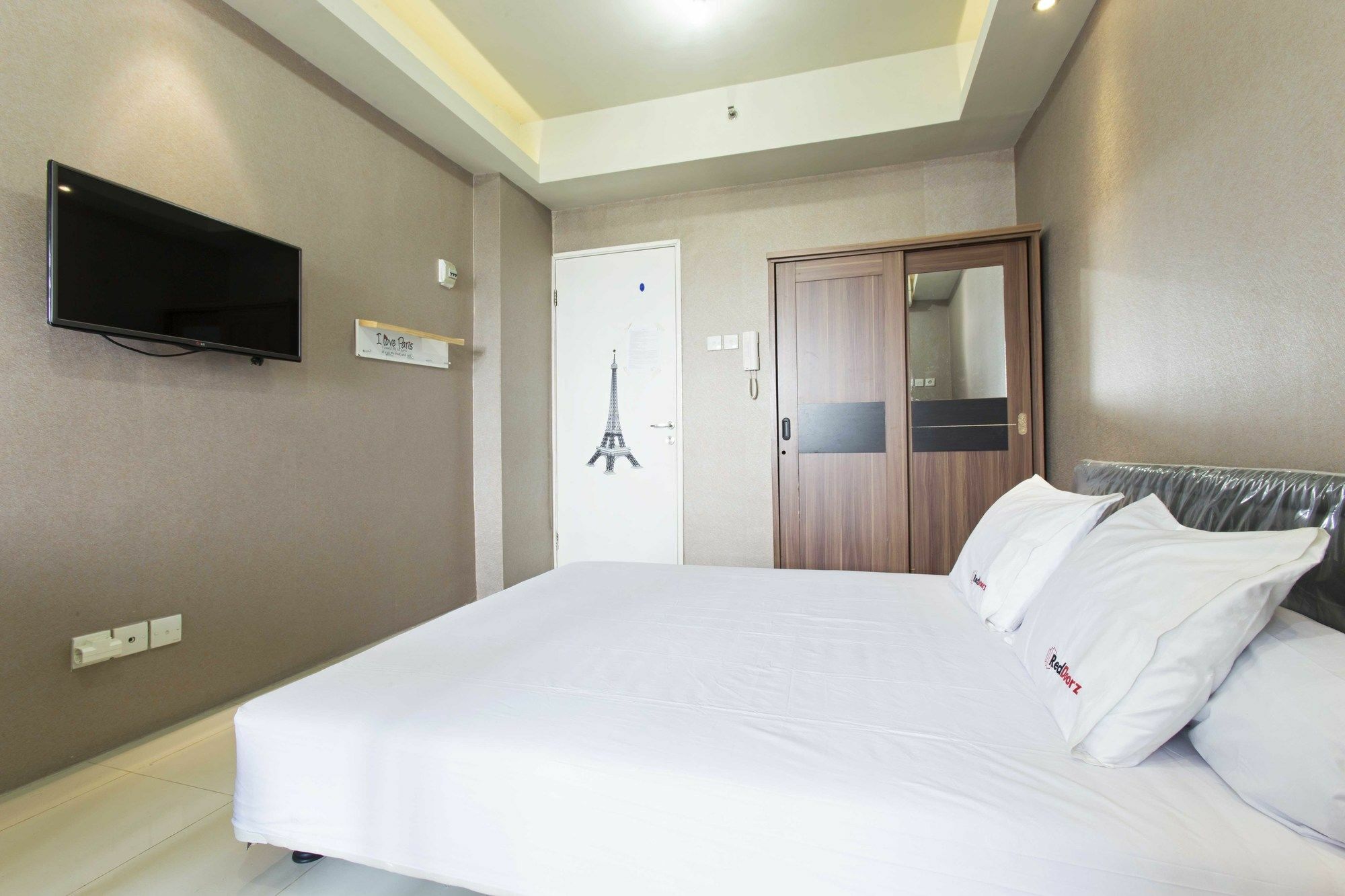 Reddoorz Apartment @ Pegangsaan Kelapa Gading Jakarta Kültér fotó