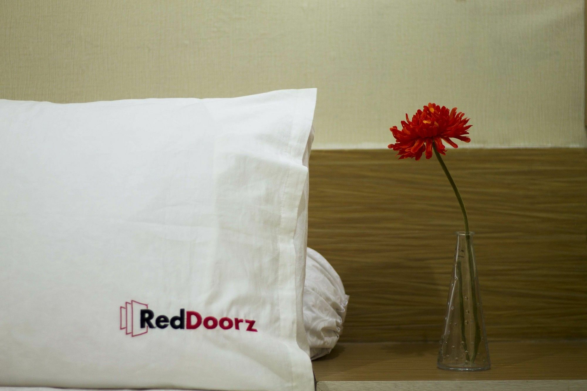 Reddoorz Apartment @ Pegangsaan Kelapa Gading Jakarta Kültér fotó