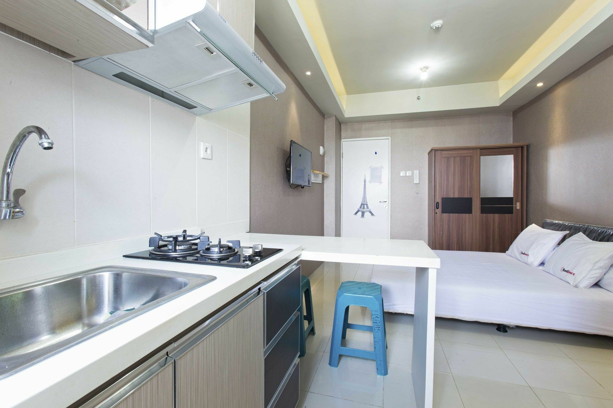 Reddoorz Apartment @ Pegangsaan Kelapa Gading Jakarta Kültér fotó
